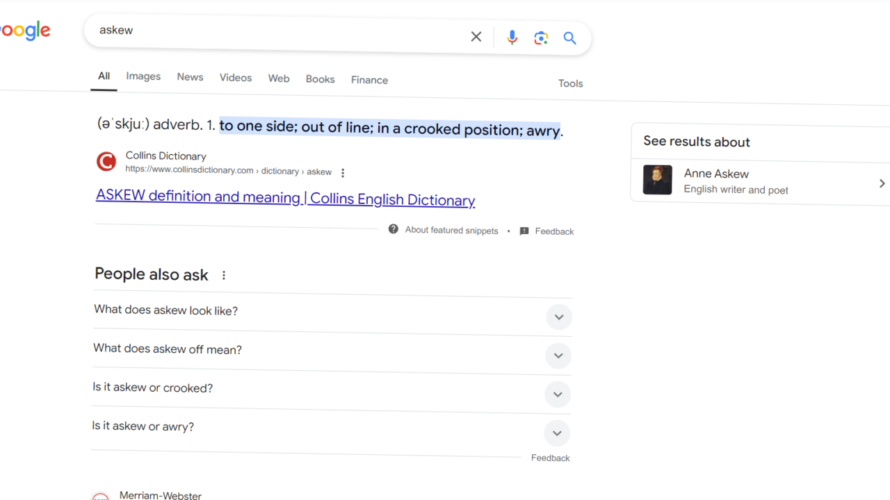 Googleで「斜め」と検索すると？画面に影響を与えるGoogleの面白い仕掛けとは？ 映画やゲームなど、その作品に関連性のあるものなどが、開発者の遊び心で様々な隠し要素として散りばめられている、俗に言う「イースターエッグ」。気づけると楽しい気持ちになるこの「イースターエッグ」ですが、実は皆さんが日常的に使うサービスにもこれらがあるのをご存知でしょうか？今回は、世界でもトップクラスの検索サイト「Google」の隠しコマンドについて紹介していきます。 ブラウザ上での遊び心 Googleには様々な「隠しコマンド」が存在します。なかには遊び心満載のものや、ブラウザ上でできるゲーム、その他にも便利ツールや日常に必要な情報など、幅広いものが存在します。今回はその中から、ユーザーを楽しませてくれる遊び心満載のものを紹介していきます。 検索結果が斜めに？ Googleで「斜め」または「askew」と検索すると、検索結果が斜めになって表示されます。すごく斜めになるかと思えば、違和感しか覚えないその微妙な斜めさには戸惑いを隠せないかもしれません。なぜこの微妙な斜めなのかは分かりませんが、こういった小さな遊び心が散りばめられているのは面白いですよね。 斜め90度に？ 斜めになるのであれば、斜め90度にもなるのではないかと思ったそこのあなた。実は斜め90度にはなりません。なぜならないのかは定かではありませんが、もしかしたら単純すぎるのでしょうか。 360度回転 角度の隠しコマンドを紹介しましたが、90度はできないけど、360度は可能なのでしょうか？結論は「可能」です。Googleで「一回転」または「do a barrel roll」と検索すると検索結果が一回転して表示されます。これはこれで面白い隠しコマンドですが、45度と90度がないのは意外ですよね。 隕石も降ってくる？ Googleで「隕石」と検索してみると、検索結果の画面の左上から隕石が降ってきます。しかも、ただ落ちていくだけでなく、画面を横切った数秒後、と隕石が地面に落下して地響きが起こるように、検索結果の画面がグラグラと揺れるアニメーションが楽しめます。このアニメーション演出が楽しくて、ついつい思い出して検索してしまいますね。 春を感じる隠しコマンド Googleで「桜」と検索すると検索ページの上部もしくは右側にナレッジパネルが表示され、その中に一際目立つ桜の画像が表示されます。桜の花の後ろに桜の花びらが舞っているアニメーションが付けられた小さな画像をクリック／タップすると、検索画面いっぱいに桜吹雪が舞い散る仕様になっています。春にしか観ることの出来ない風景ですが、風情があって、良い隠しコマンドですよね。 アルミの棒？ Googleで「フェスティバス」または「Festibvus」と検索すると、アルミの棒が画面の左側に表示されます。ちなみにフェスティバスとは12月23日に設定されている架空の祭日で、クリスマスを祝わない人のための祭りともいわれています。そういった人達は、クリスマスツリーの代わりにアルミの棒を飾るそうです。 フィービーブッフェ／Phoene Buffay 世界的に人気となったアメリカのドラマ「フレンズ」。Googleで「フレンズ」に登場するリサ・クドロー演じる「フィービーブッフェ」の名前を検索すると、検索ページの上部もしくは右側にナレッジパネルが表示され、その中に一際目立つギターの画像が表示されます。 そのギターをクリック／タップすると、作中でフィービーが歌う「Smelly Cat（くちゃいねこ）」にちなんで、臭いがモヤモヤしている黒猫がブラウザに登場します。こちらは、フレンズを知っている人にしか分かりませんが、こういった限定的な隠しコマンドも面白いですよね。 トマト祭りとスプラトゥーンで画面を埋め尽くす Googleで「トマト祭り」と検索することで、検索ページの上部もしくは右側にナレッジパネルが表示され、その中にトマトの画像が現れます。そのトマトを押すとブラウザ上でトマトを投げつける事ができ、ブラウザ上であればどこにでもトマトを投げつけることが可能になっています。 同様にGoogleで「スプラトゥーン」と検索することナレッジパネルが表示されブラウザ所でペンキを発射することができ画面所をインクで塗りつぶすことが可能です！ まとめ 今回は、斜め90度などの隠しコマンドについて紹介しましたが、いかがでしたか。ちなみに隠しコマンドの中には日本語では検索結果に出ないものなどもあるようなので様々な国の隠しコマンドを探してみるのも面白いかもしれませんね。ちなみに私のお気に入りはトマト祭りの隠しコマンドです。